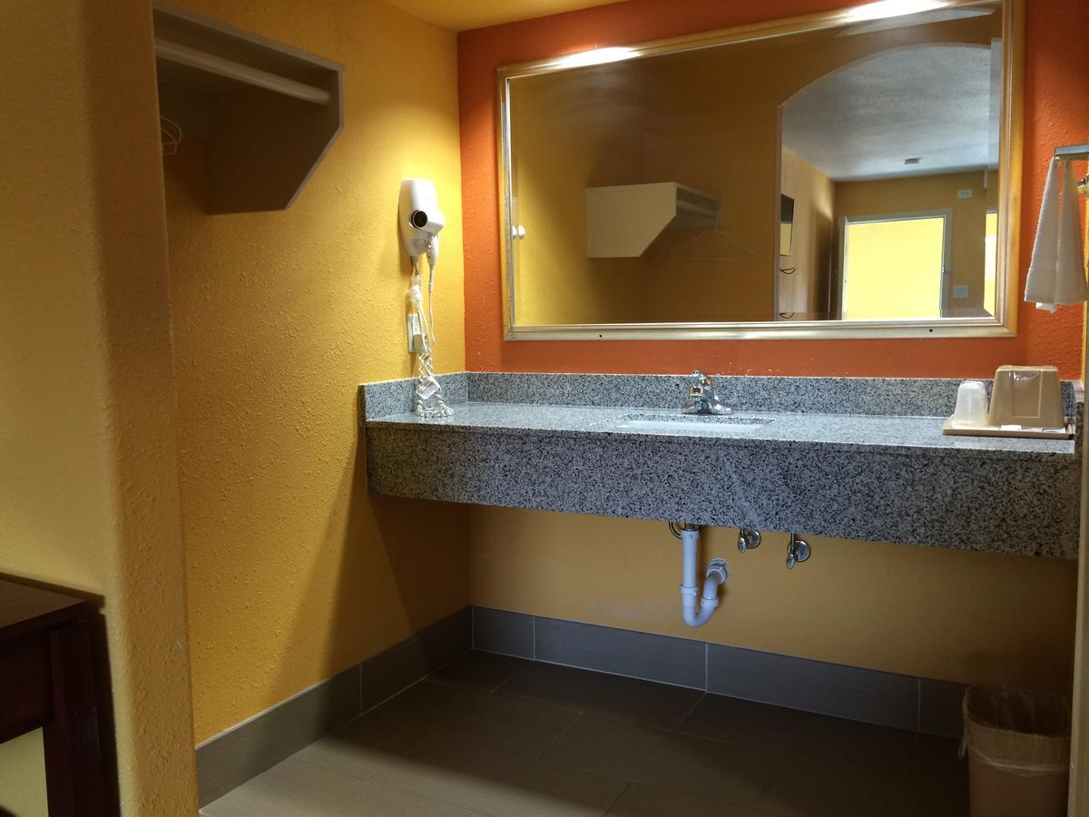 Select Inn And Suites Houston Extérieur photo